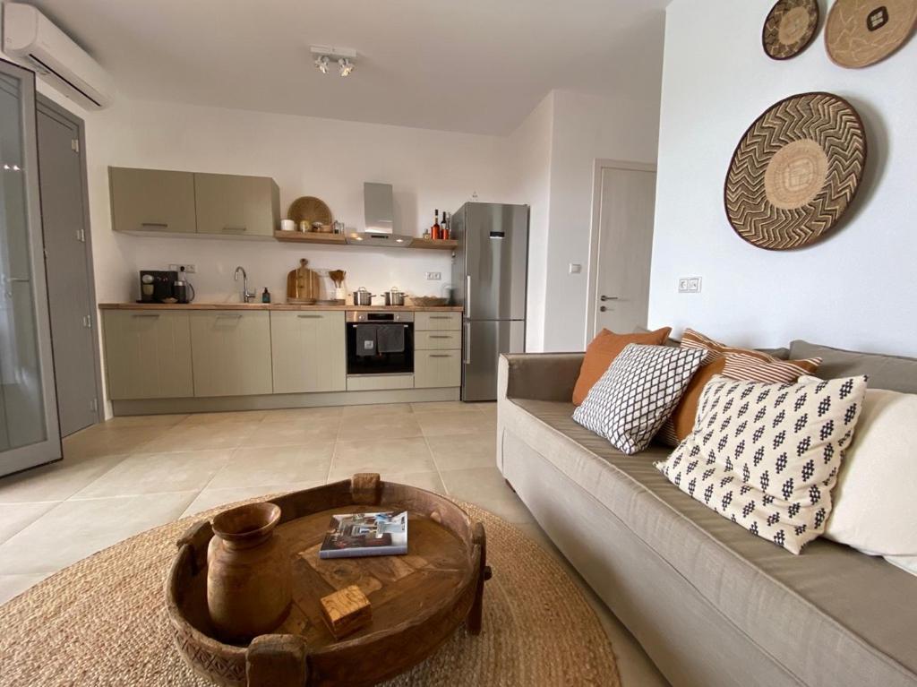 Agia Anna  Villa Ypsilon Naxos - Luxury Holiday House With Amazing Sea View & Private Pool מראה חיצוני תמונה